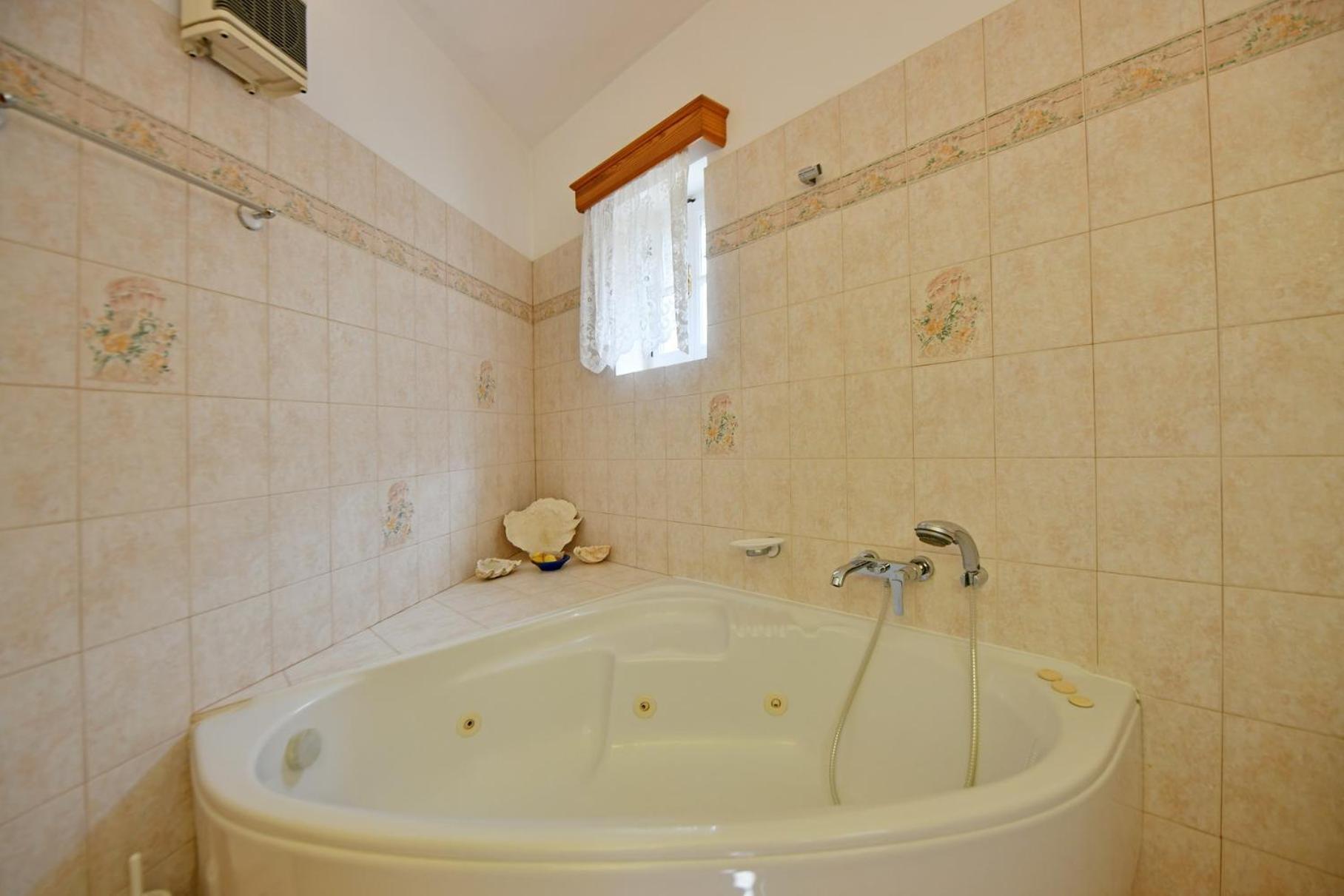Villa Leonard - Comfort Villa Hydra  Extérieur photo